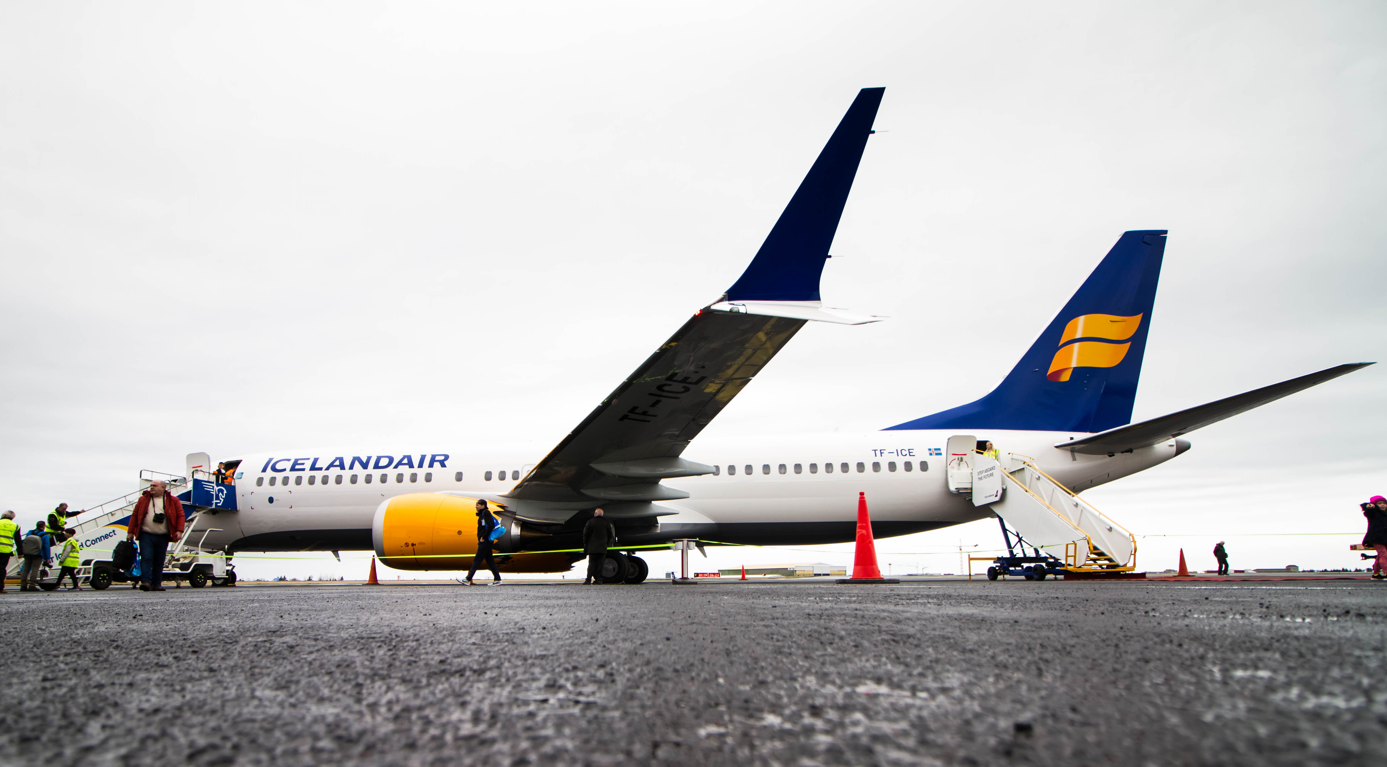 Icelandair showed to the public its first Boeing 737 MAX – Flugblogg