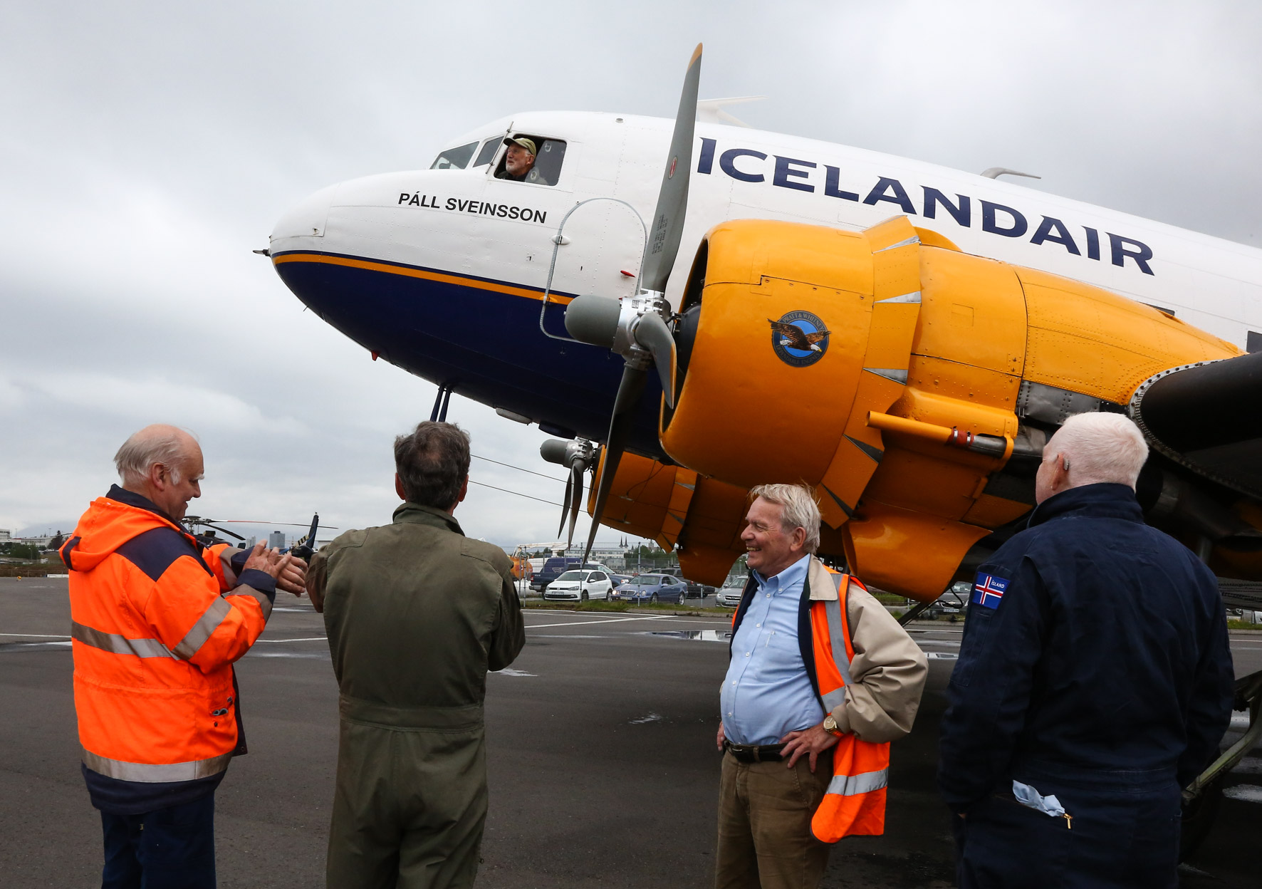 DC3 Þristavinir club and TF-NPK // Source: Flugsafn Íslands (Hörður Geirsson)