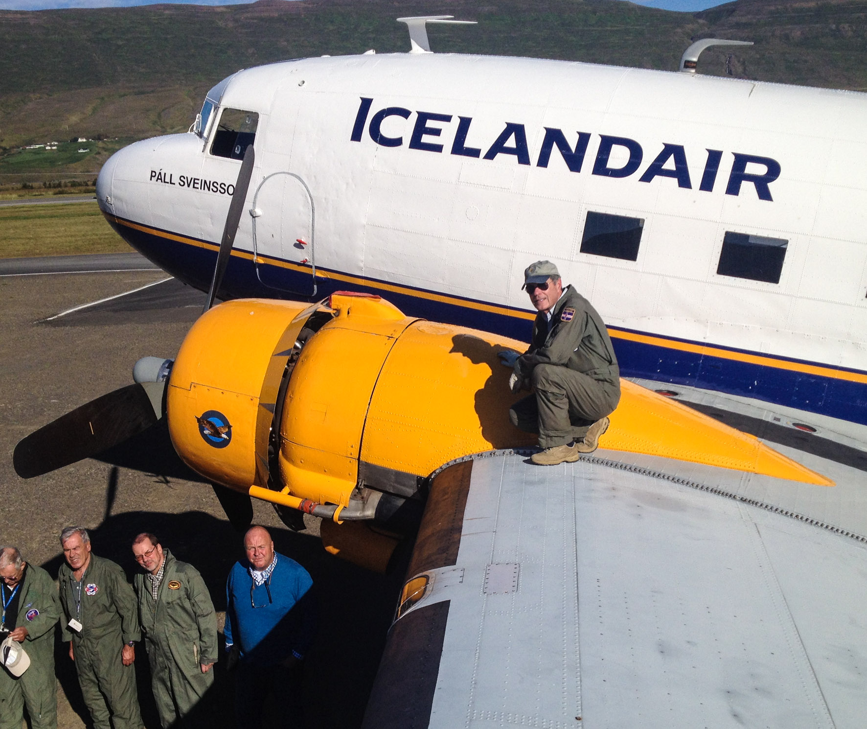 DC3 Þristavinir club and TF-NPK // Source: Flugsafn Íslands (Hörður Geirsson)