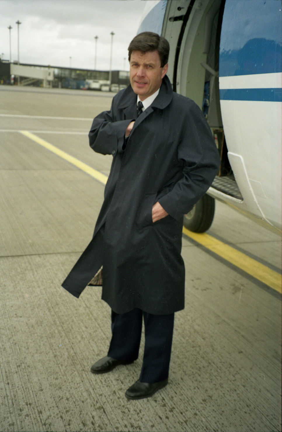 Hallgrimur Jónsson near Fokker F27 in Maastricht airport, The Netherlands, 1992 // Source: Hallgrimur Jónsson