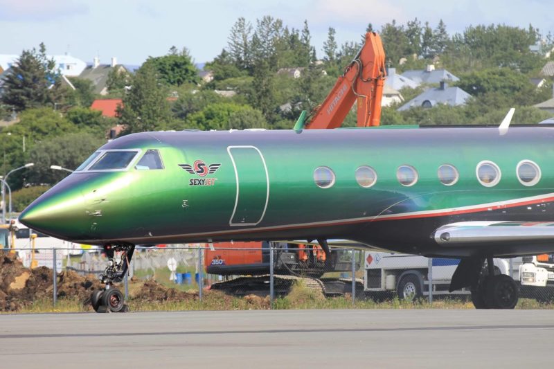 Gulfstream GV reg. N-888XY "Sexy Jet" in Reykjavik airport (BIRK) // Source: Brynjar Hauksson