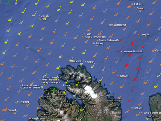 Fishing vessels near Iceland during the night storm 26.November // Source: MarineTraffic.com