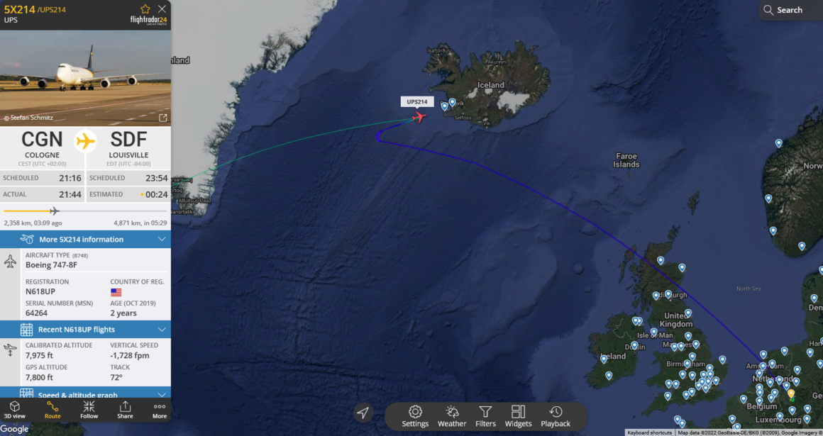 Boeing 747-8F reg. N618UP, performing UPS flight UPS214 from Cologne EDDK to Lousiville KSDF, is diverting to Keflavik BIKF// Source: Flightradar24